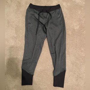 Under Armour Women’s Joggers Size Medium Gray